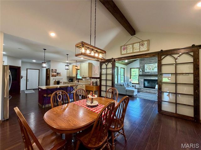 11120 Lakeshore, Hannibal, MO 63401