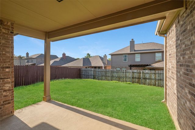 3464 Twin Pines Drive, Fort Worth, TX 76244