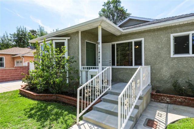 14248 Lanark Street South, Panorama City, CA 91402