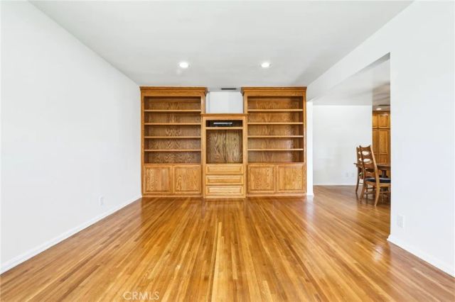 14248 Lanark Street South, Panorama City, CA 91402