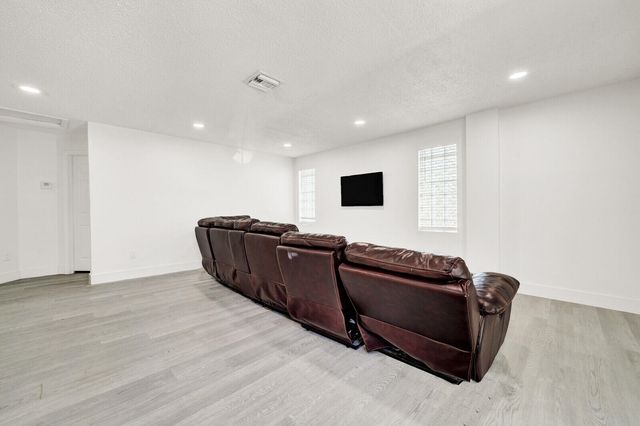 17021 NW 10TH Street, Pembroke Pines, FL 33028
