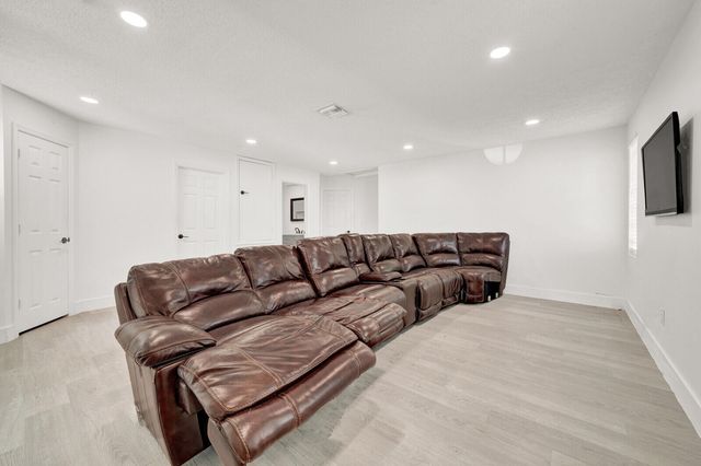 17021 NW 10TH Street, Pembroke Pines, FL 33028