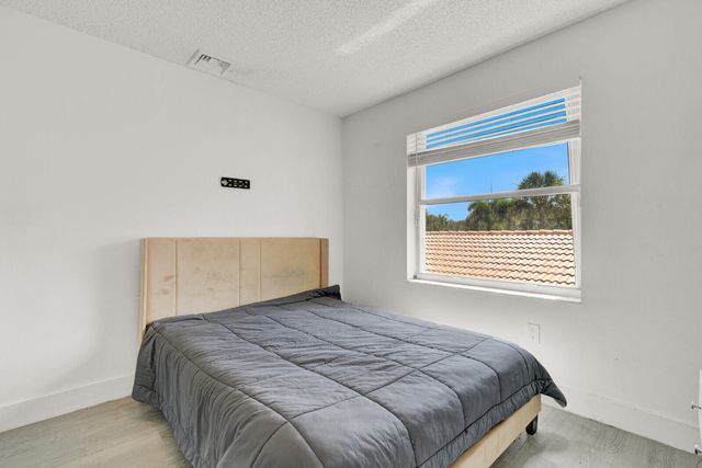 17021 NW 10TH Street, Pembroke Pines, FL 33028