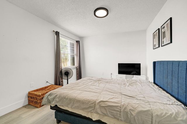 17021 NW 10TH Street, Pembroke Pines, FL 33028
