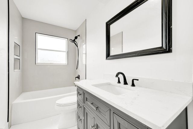 17021 NW 10TH Street, Pembroke Pines, FL 33028