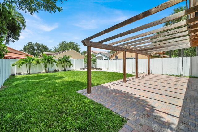 17021 NW 10TH Street, Pembroke Pines, FL 33028