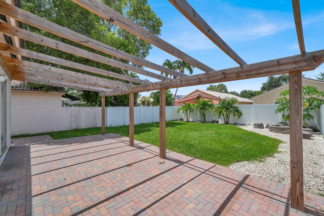 17021 NW 10TH Street, Pembroke Pines, FL 33028
