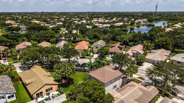 17021 NW 10TH Street, Pembroke Pines, FL 33028