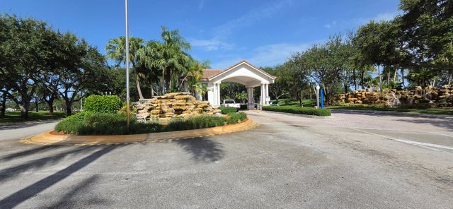 17021 NW 10TH Street, Pembroke Pines, FL 33028