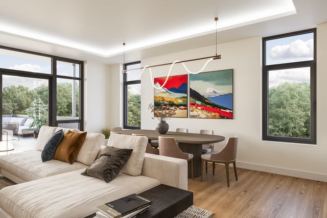 2234 W Grand Avenue 203, Chicago, IL 60612