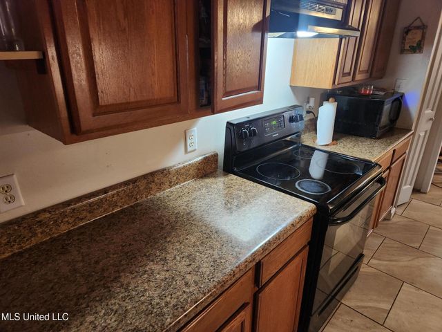 2411 Parsley Avenue, Pascagoula, MS 39567