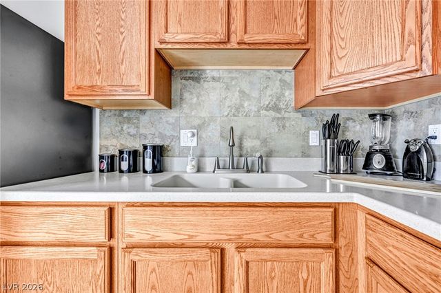 4794 Via San Andros Lane, Las Vegas, NV 89103