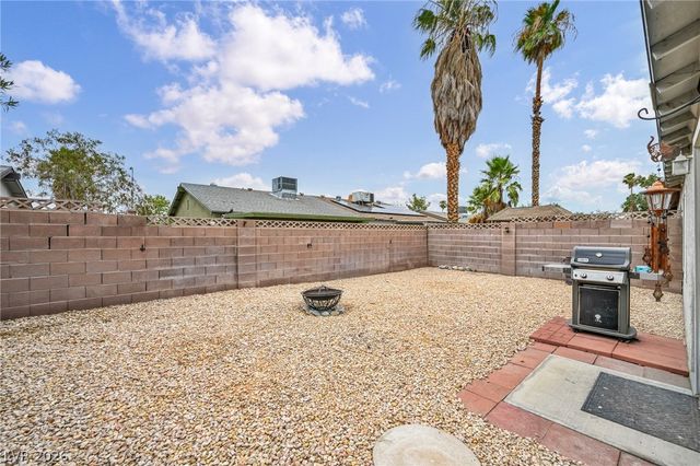 4794 Via San Andros Lane, Las Vegas, NV 89103