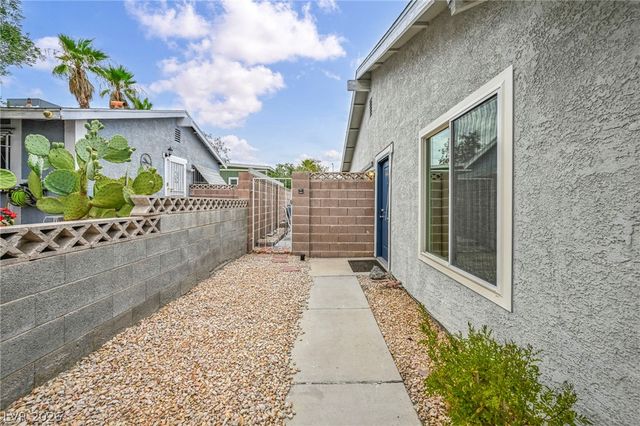 4794 Via San Andros Lane, Las Vegas, NV 89103