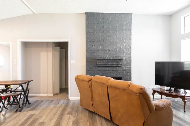 600 Benedict Lane, Arlington, TX 76002