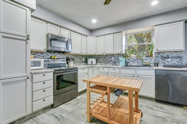 313 Old Fullerton Road, Belleville, IL 62226