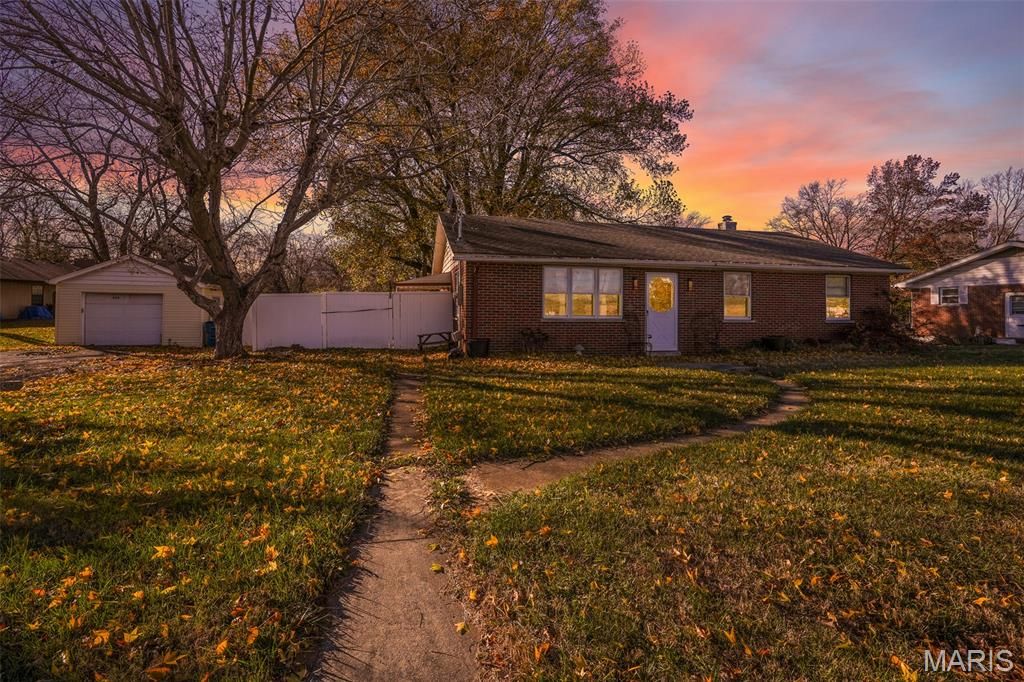 313 Old Fullerton Road, Belleville, IL 62226