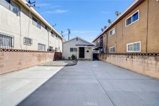 12530 Birch, Hawthorne, CA 90250