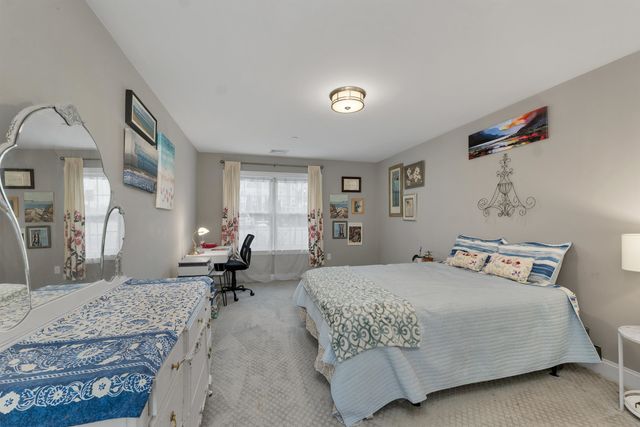 61 Acadia Ln Unit 107, Exeter, NH 03833