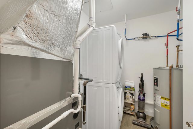 61 Acadia Ln Unit 107, Exeter, NH 03833