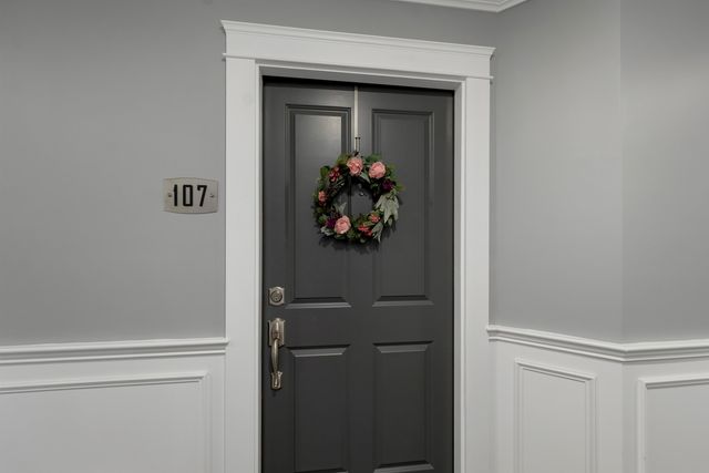 61 Acadia Ln Unit 107, Exeter, NH 03833