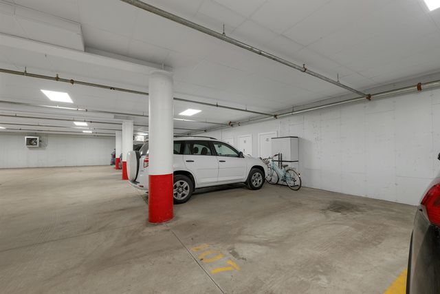 61 Acadia Ln Unit 107, Exeter, NH 03833