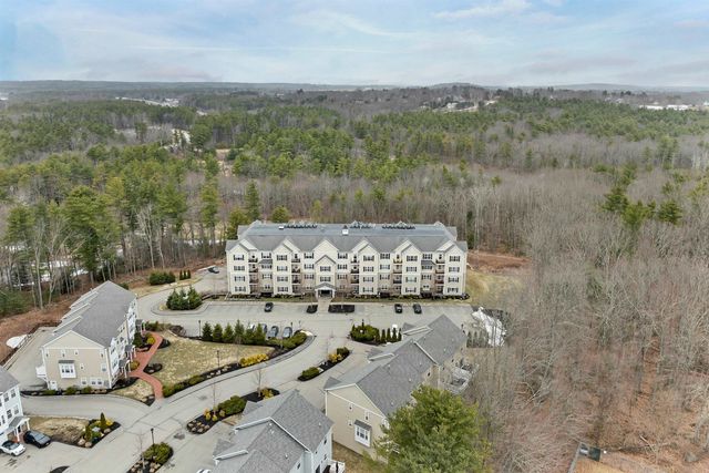 61 Acadia Ln Unit 107, Exeter, NH 03833