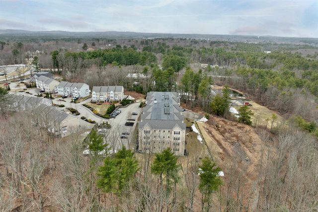 61 Acadia Ln Unit 107, Exeter, NH 03833