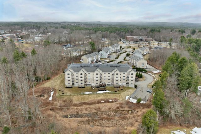 61 Acadia Ln Unit 107, Exeter, NH 03833