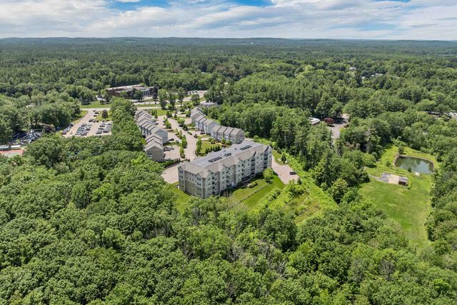 61 Acadia Ln Unit 107, Exeter, NH 03833