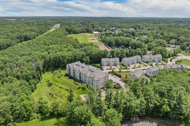 61 Acadia Ln Unit 107, Exeter, NH 03833