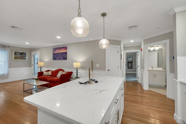 61 Acadia Ln Unit 107, Exeter, NH 03833