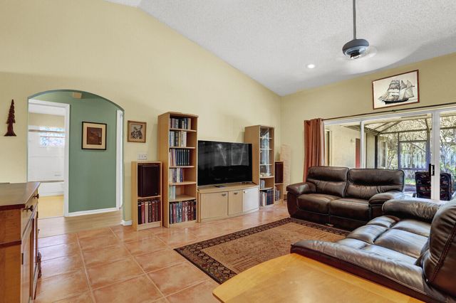 5696 Descartes Circle, Boynton Beach, FL 33472