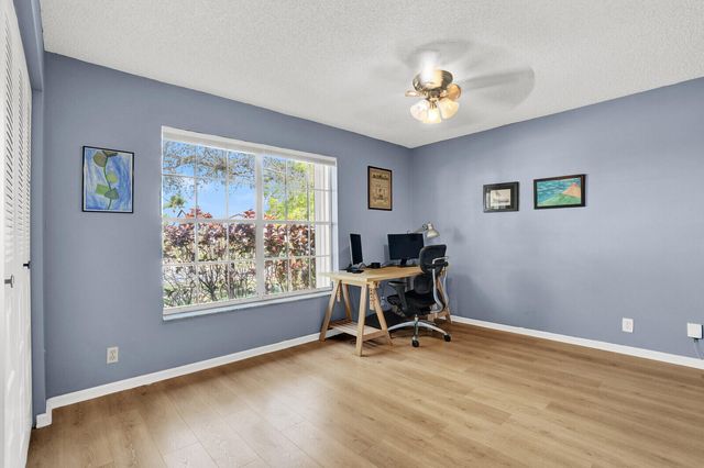 5696 Descartes Circle, Boynton Beach, FL 33472