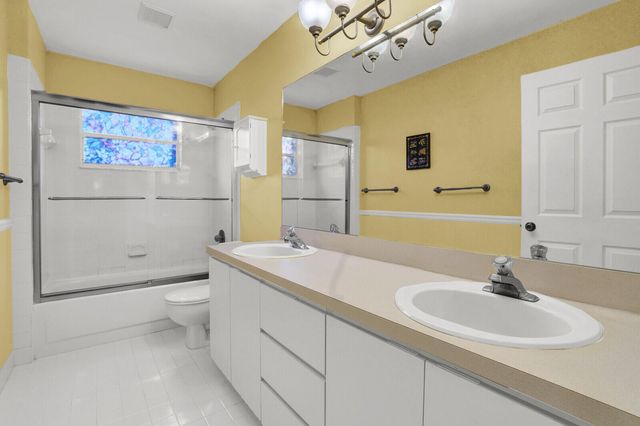 5696 Descartes Circle, Boynton Beach, FL 33472