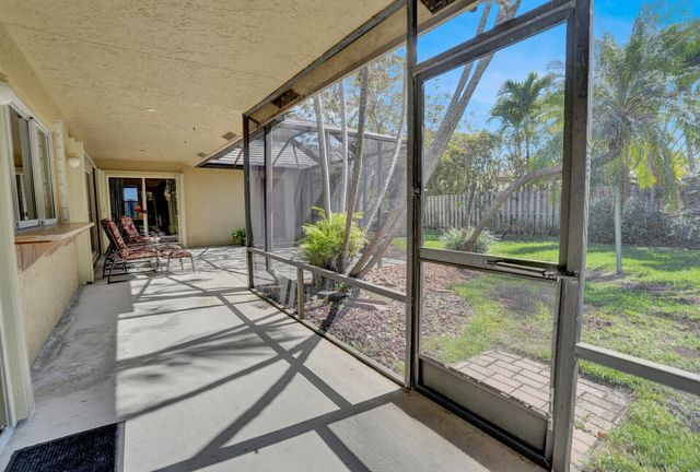 5696 Descartes Circle, Boynton Beach, FL 33472