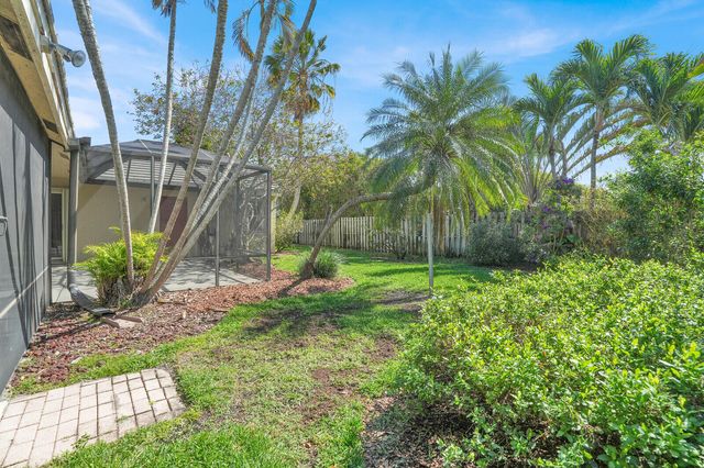 5696 Descartes Circle, Boynton Beach, FL 33472