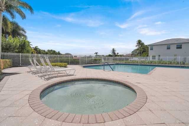 5696 Descartes Circle, Boynton Beach, FL 33472