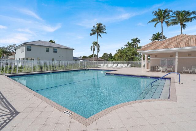 5696 Descartes Circle, Boynton Beach, FL 33472