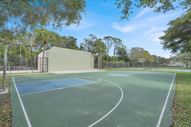 5696 Descartes Circle, Boynton Beach, FL 33472