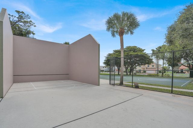 5696 Descartes Circle, Boynton Beach, FL 33472