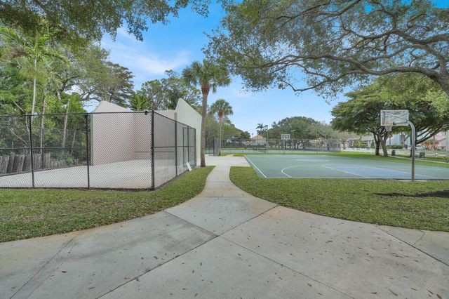 5696 Descartes Circle, Boynton Beach, FL 33472