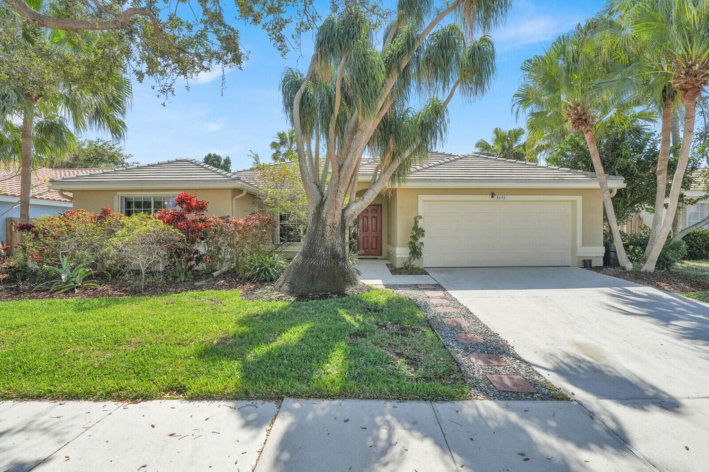 5696 Descartes Circle, Boynton Beach, FL 33472