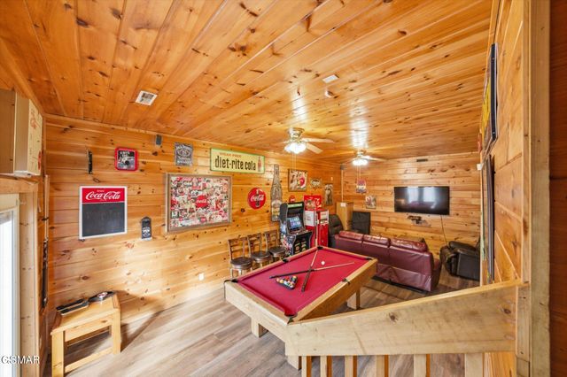 1713 Parkway View Court, Sevierville, TN 37876