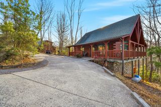 1713 Parkway View Court, Sevierville, TN 37876