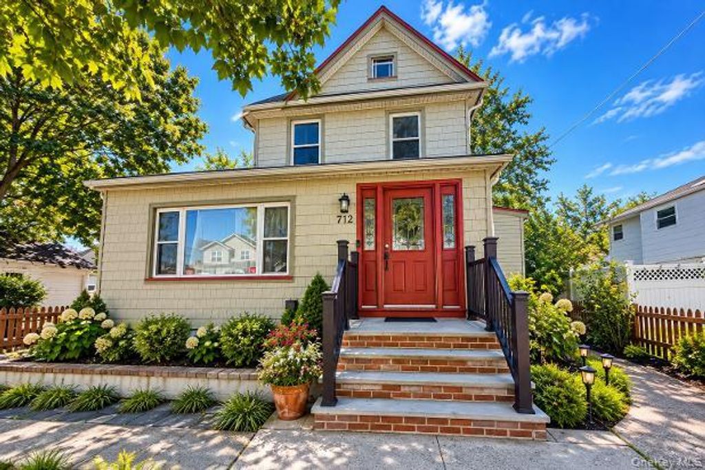 712 Parsonage Street, Baldwin, NY 11510 — exterior