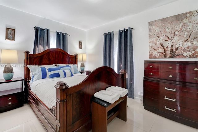 1283 NW 45th St, Miami, FL 33142