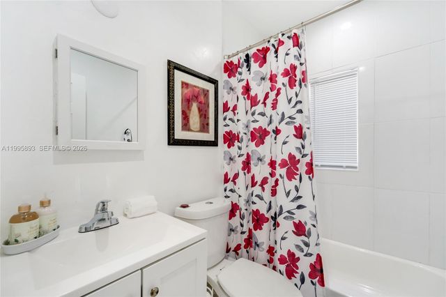 1283 NW 45th St, Miami, FL 33142