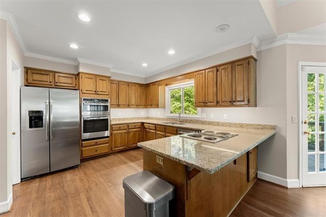 907 Forest Pond Drive, Marietta, GA 30068