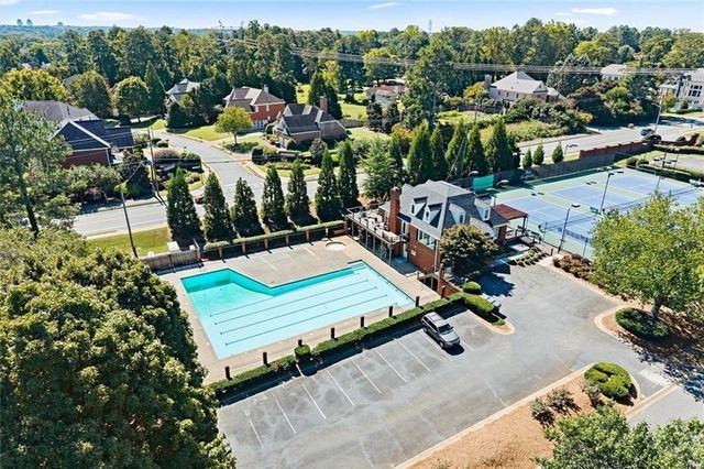 907 Forest Pond Drive, Marietta, GA 30068